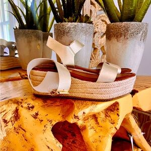 GOLD MOSSIMO ESPADRILLES 💜